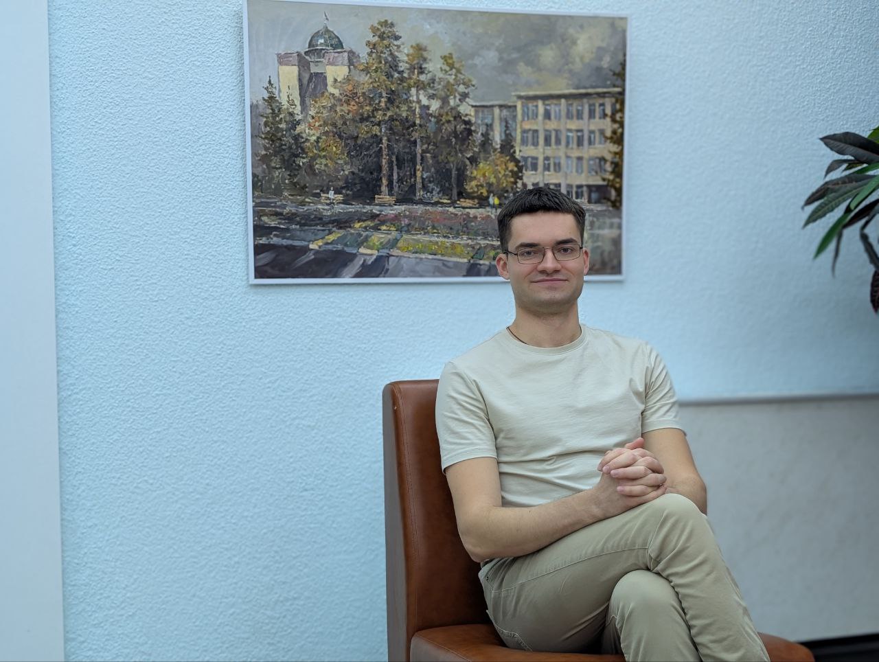 photo 5229103519195925840 y